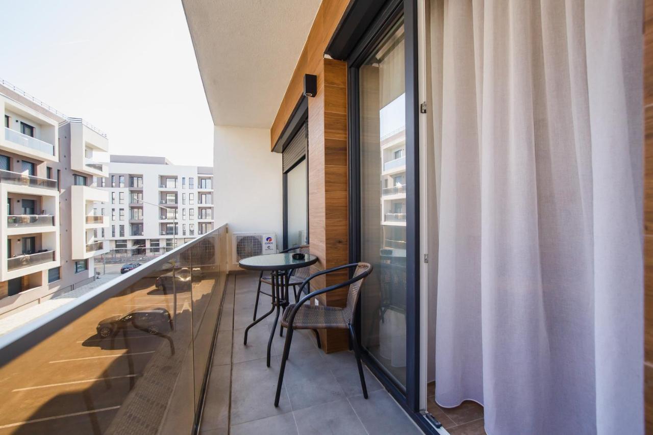 Lovely Home At West Residence Oradea Bagian luar foto